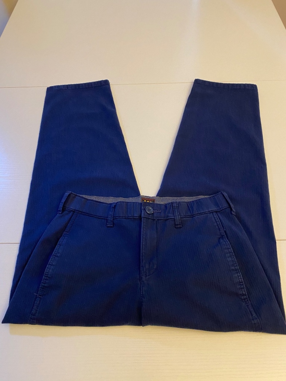 Lee Navy Blue Fine Wale Corduroy Tapered Leg Pants Comfort Waist 29-30